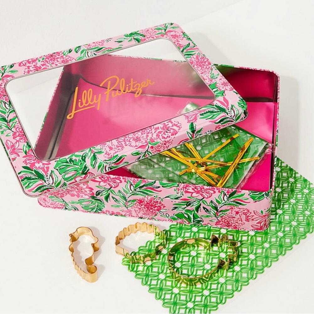 Lilly Pulitzer Cookie Exchange Box Tin Cookie Cutters